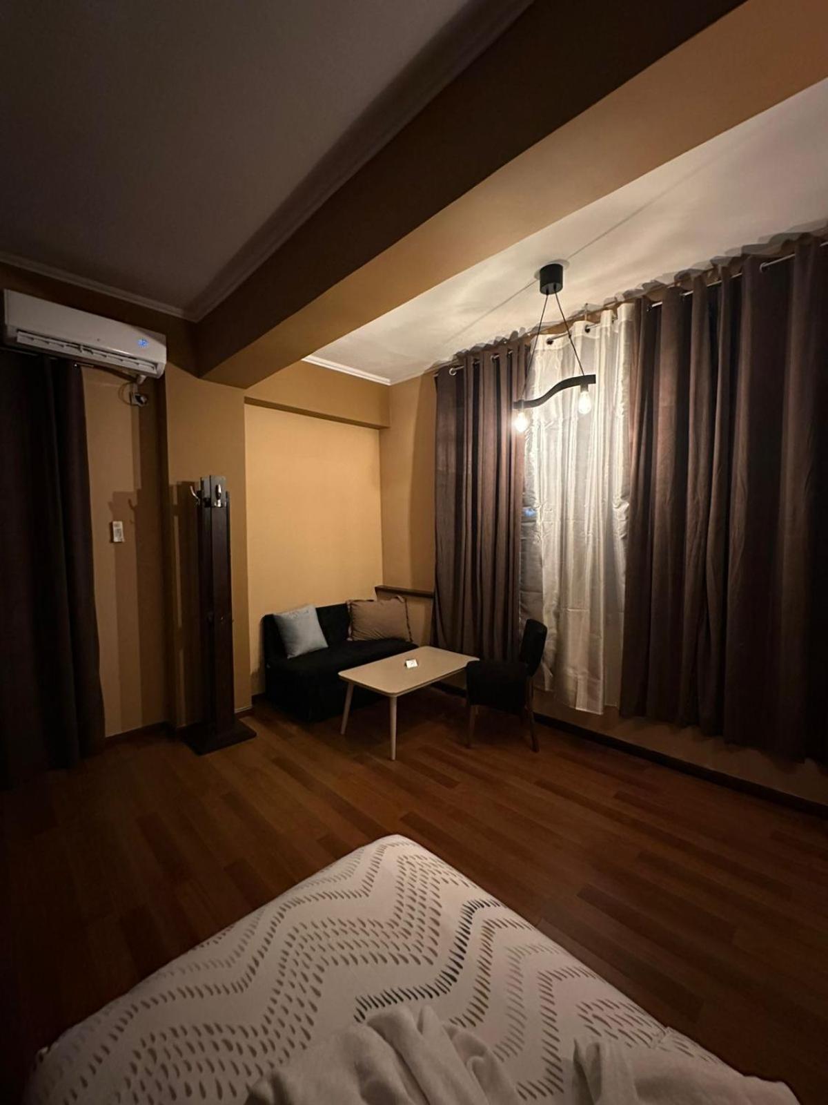 Mb King Hotel