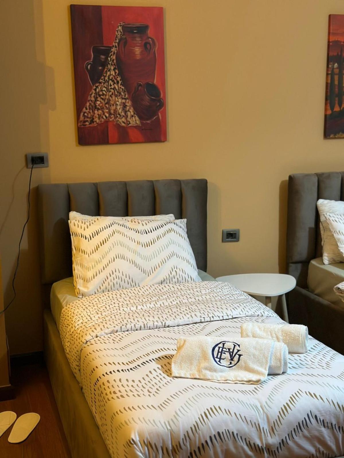 Mb King Hotel Gjirokastër