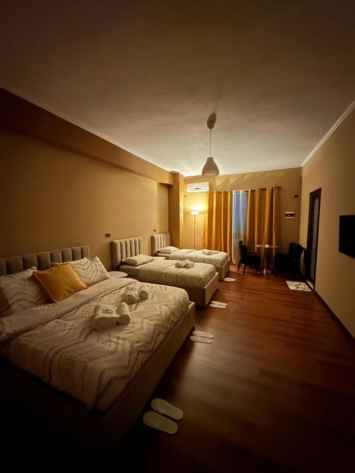 Mb King Hotel