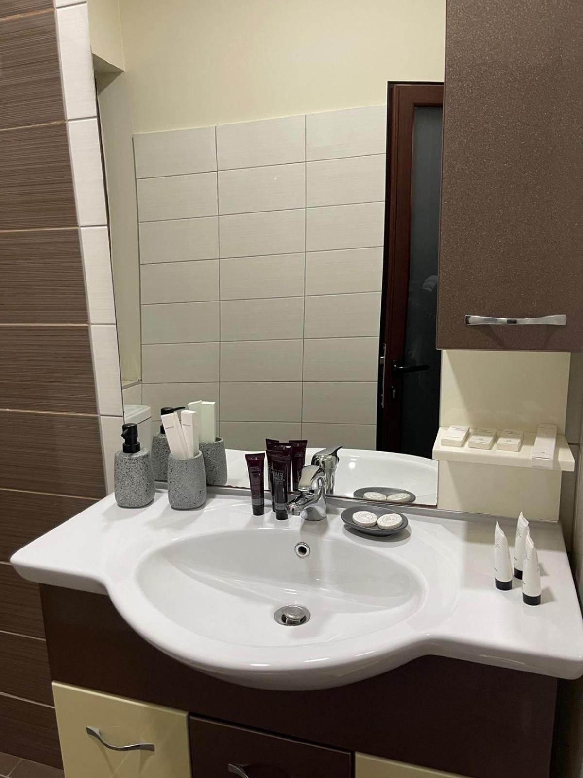 Mb King Hotel 4*